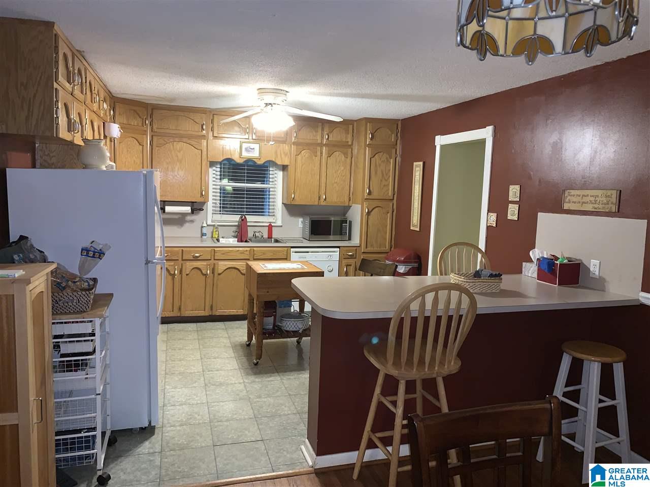 800 11th Place Pleasant Grove, AL 35127 - Photo 6 of 12