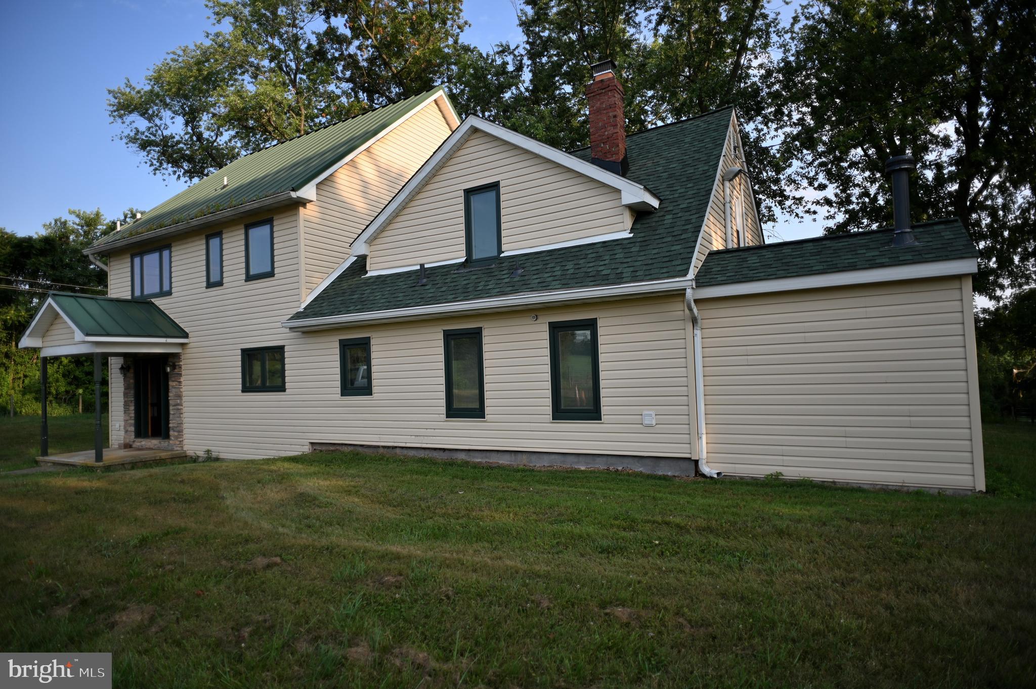 20503 Darnestown Road Dickerson, MD 20842 - Photo 3 of 33