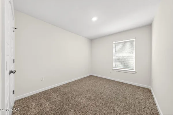 $2,300 | 41 South Main Deck Drive, Freeport, FL 32439