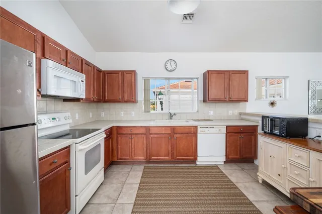 $299,000 | 524 7th Square Southwest, Unit 201, Vero Beach, FL 32962