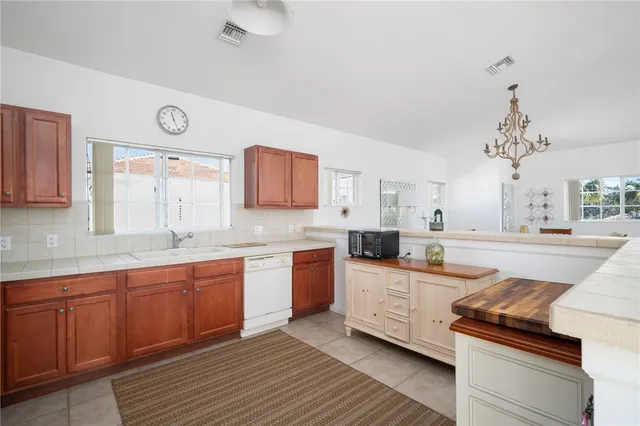 $299,000 | 524 7th Square Southwest, Unit 201, Vero Beach, FL 32962