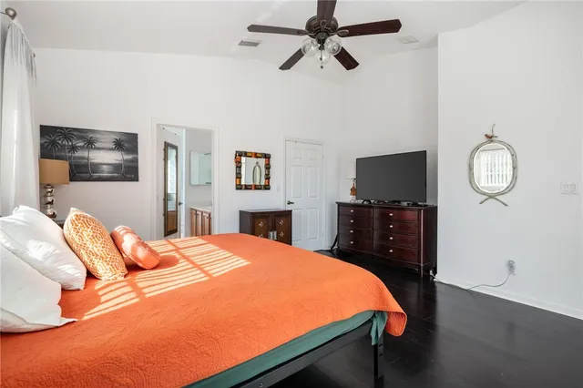 $299,000 | 524 7th Square Southwest, Unit 201, Vero Beach, FL 32962