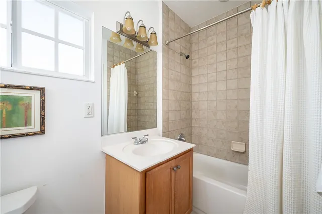 $299,000 | 524 7th Square Southwest, Unit 201, Vero Beach, FL 32962