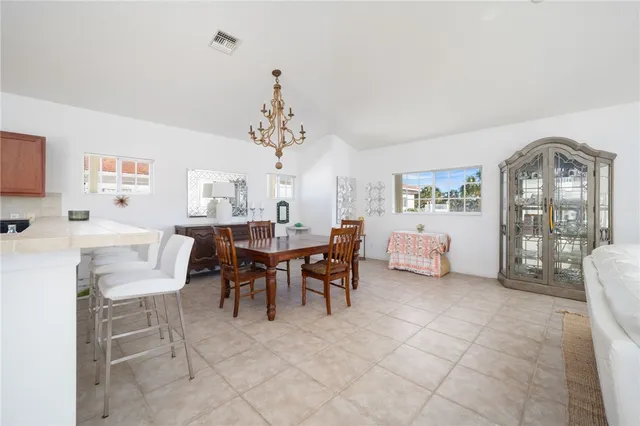 $299,000 | 524 7th Square Southwest, Unit 201, Vero Beach, FL 32962