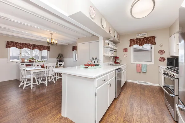 $235,000 | 1202 4h Park Road, Pontiac, IL 61764