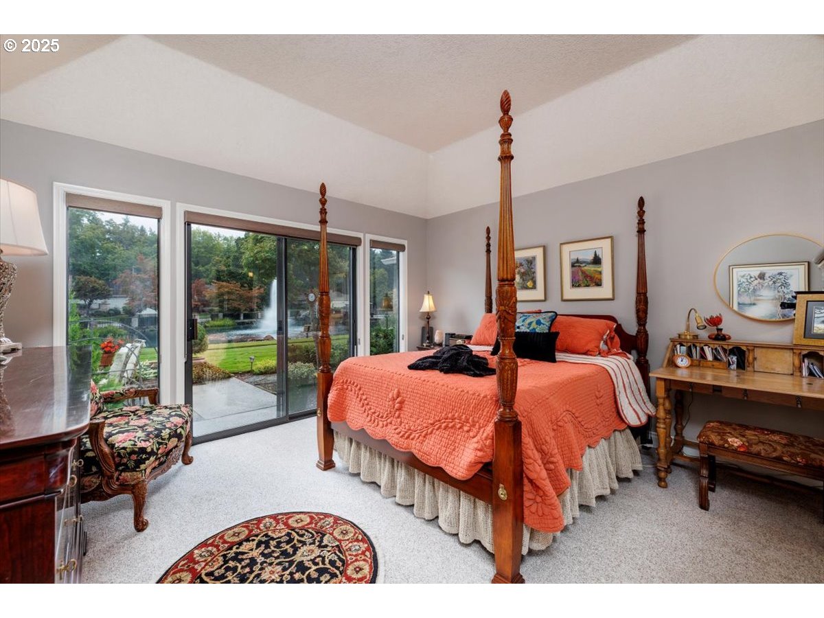 7463 Southwest Lakeside Loop Wilsonville, OR 97070 - Photo 18 of 48 Gallery Image 18