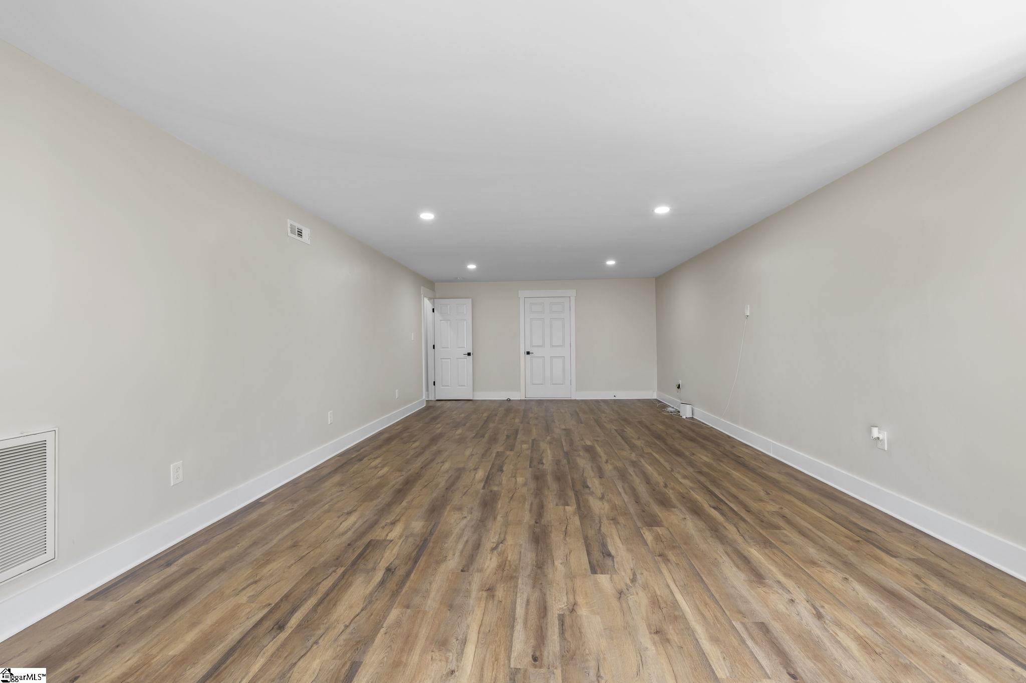 209 Bennington Way Greer, SC 29650 - Photo 28 of 35 Gallery Image 28