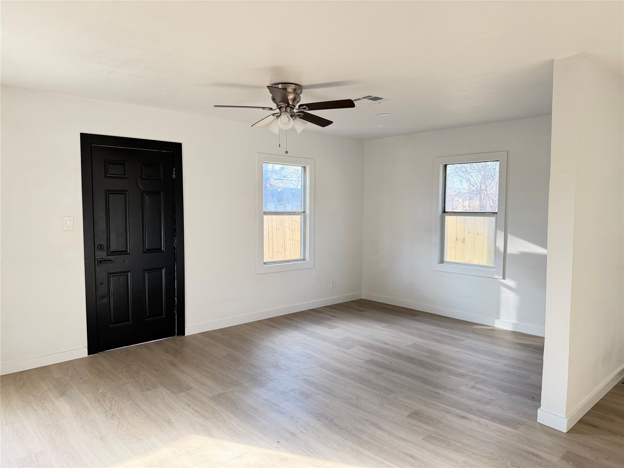 9306 Grady Street Houston, TX 77016 - Photo 8 of 14