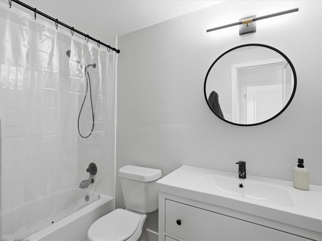 2590 Grouse Ridge, Unit B Wexford, PA 15090 - Photo 17 of 26 Gallery Image 17
