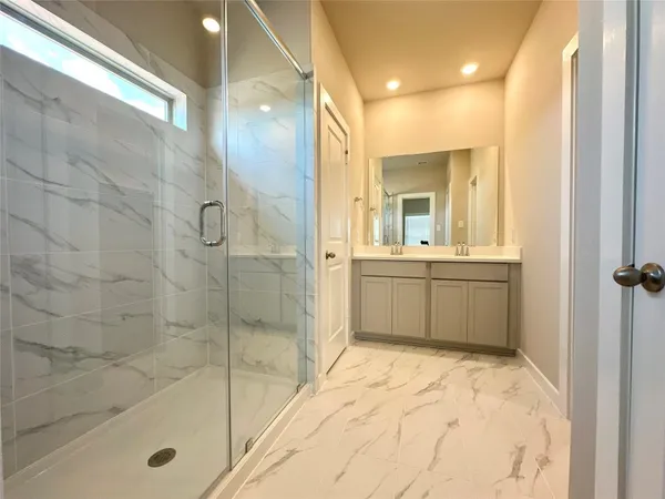 $2,150 | 12324 Ridge Top Drive, Conroe, TX 77304