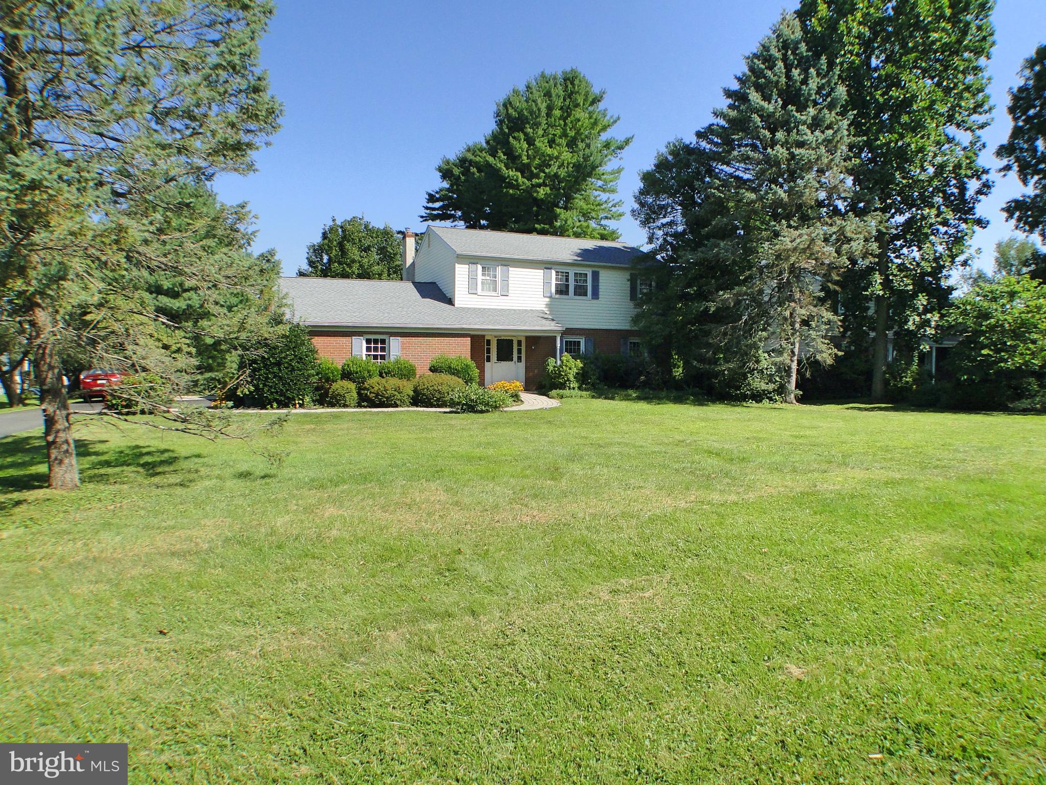1531 Overhill Road West Chester, PA 19382 - Photo 34 of 36 1531 Overhill Rd West Chester - Front Yard
