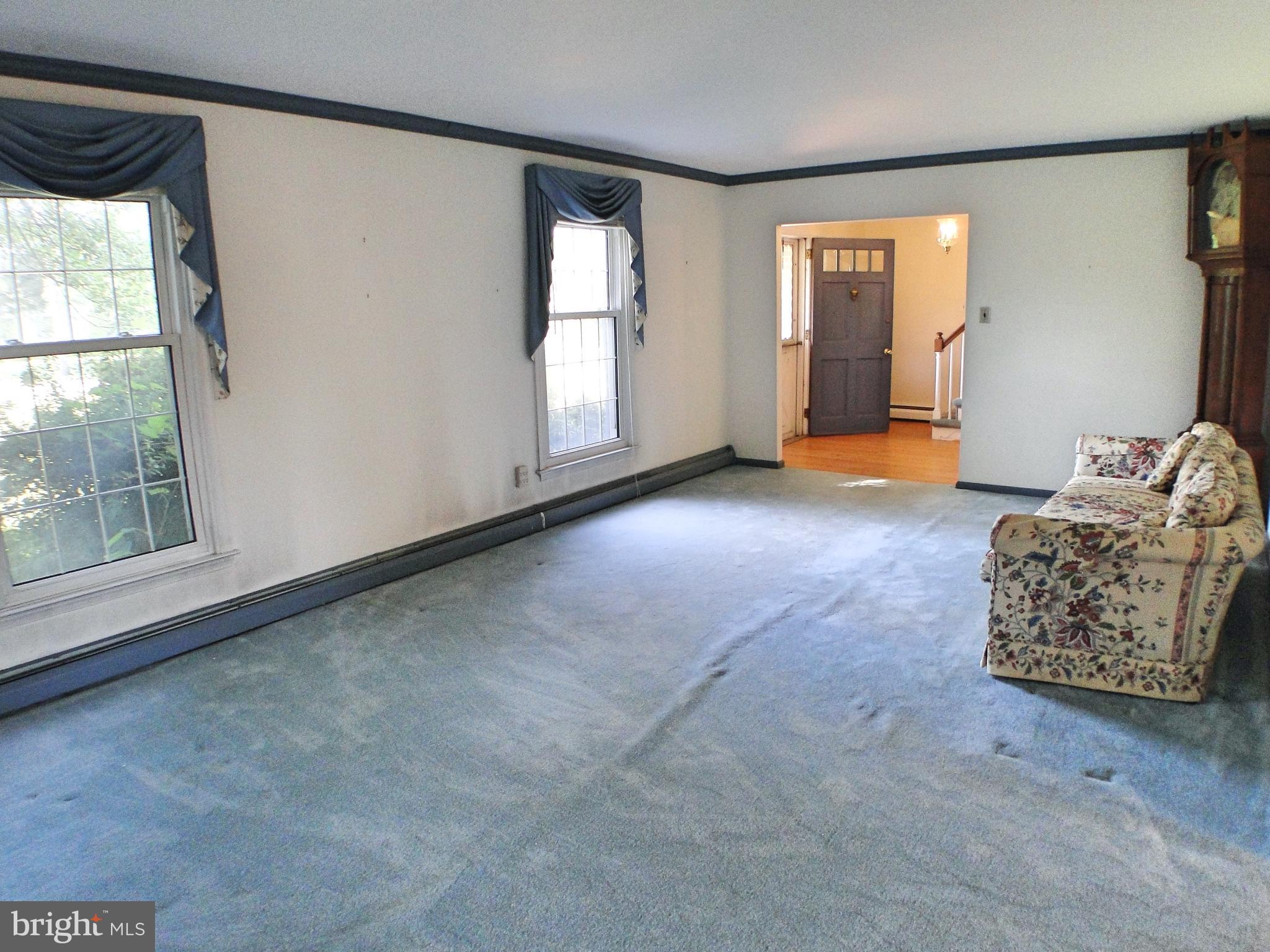 1531 Overhill Road West Chester, PA 19382 - Photo 6 of 36 1531 Overhill Rd West Chester - living room