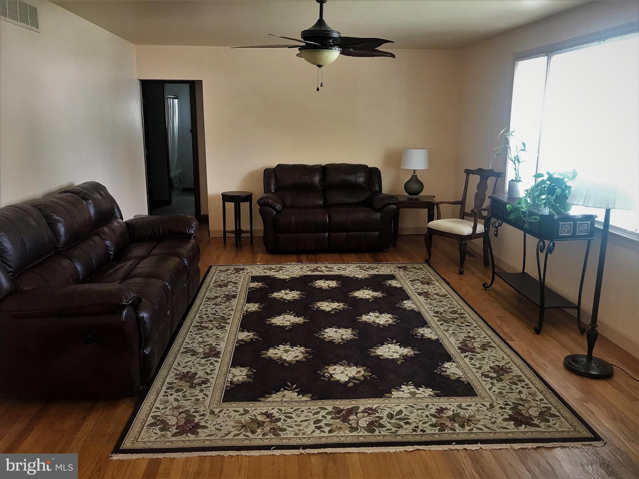 13 Newbrook Road Newark, DE 19711 - Photo 2 of 12 Gallery Image 2