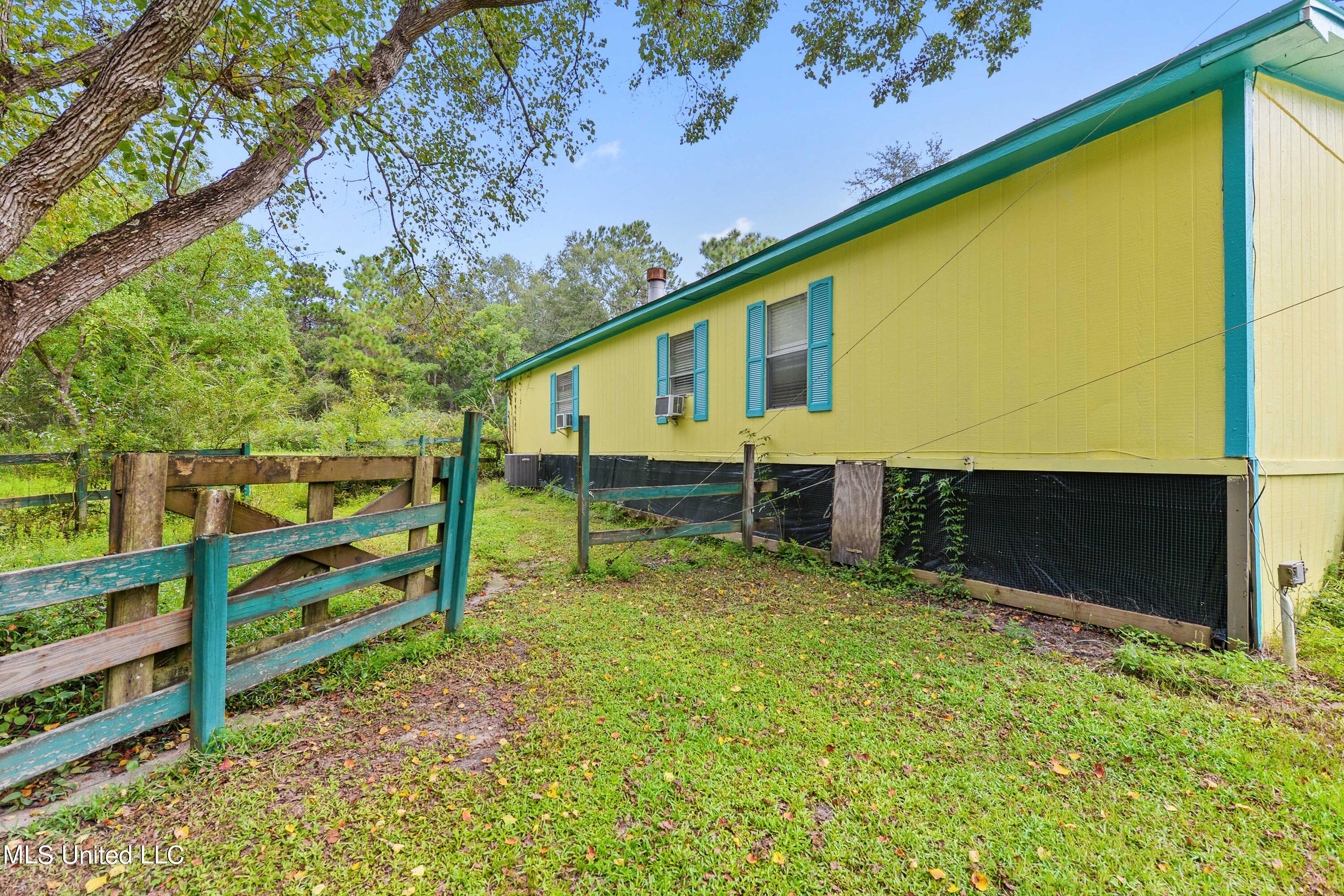11268 Allen Road Biloxi, MS 39532 - Photo 28 of 29 028