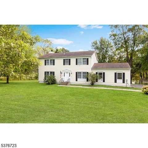 $623,000 | 3 Fieldcrest Drive, Hackettstown, NJ 07840