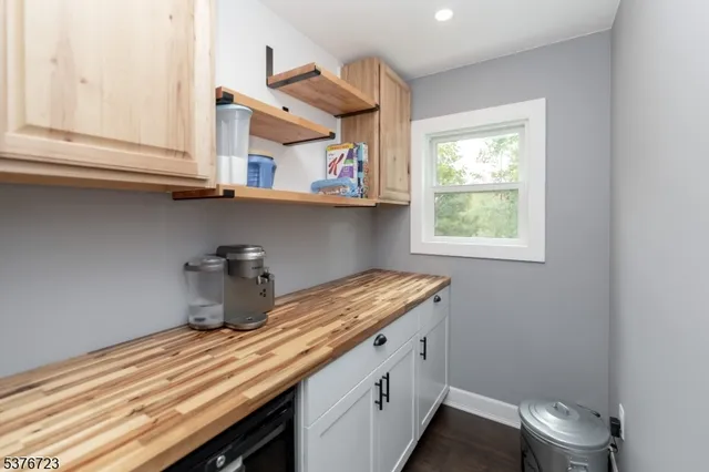 $623,000 | 3 Fieldcrest Drive, Hackettstown, NJ 07840