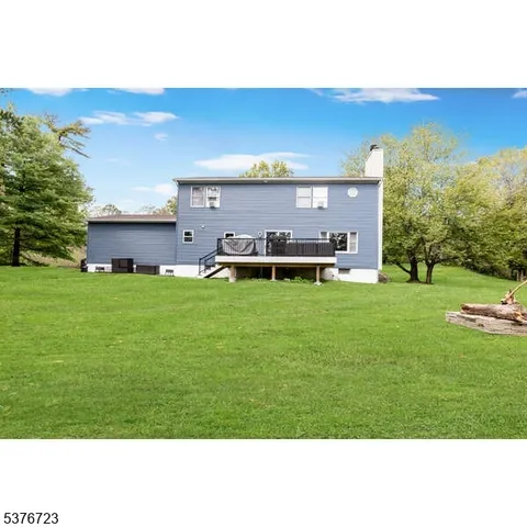 $623,000 | 3 Fieldcrest Drive, Hackettstown, NJ 07840