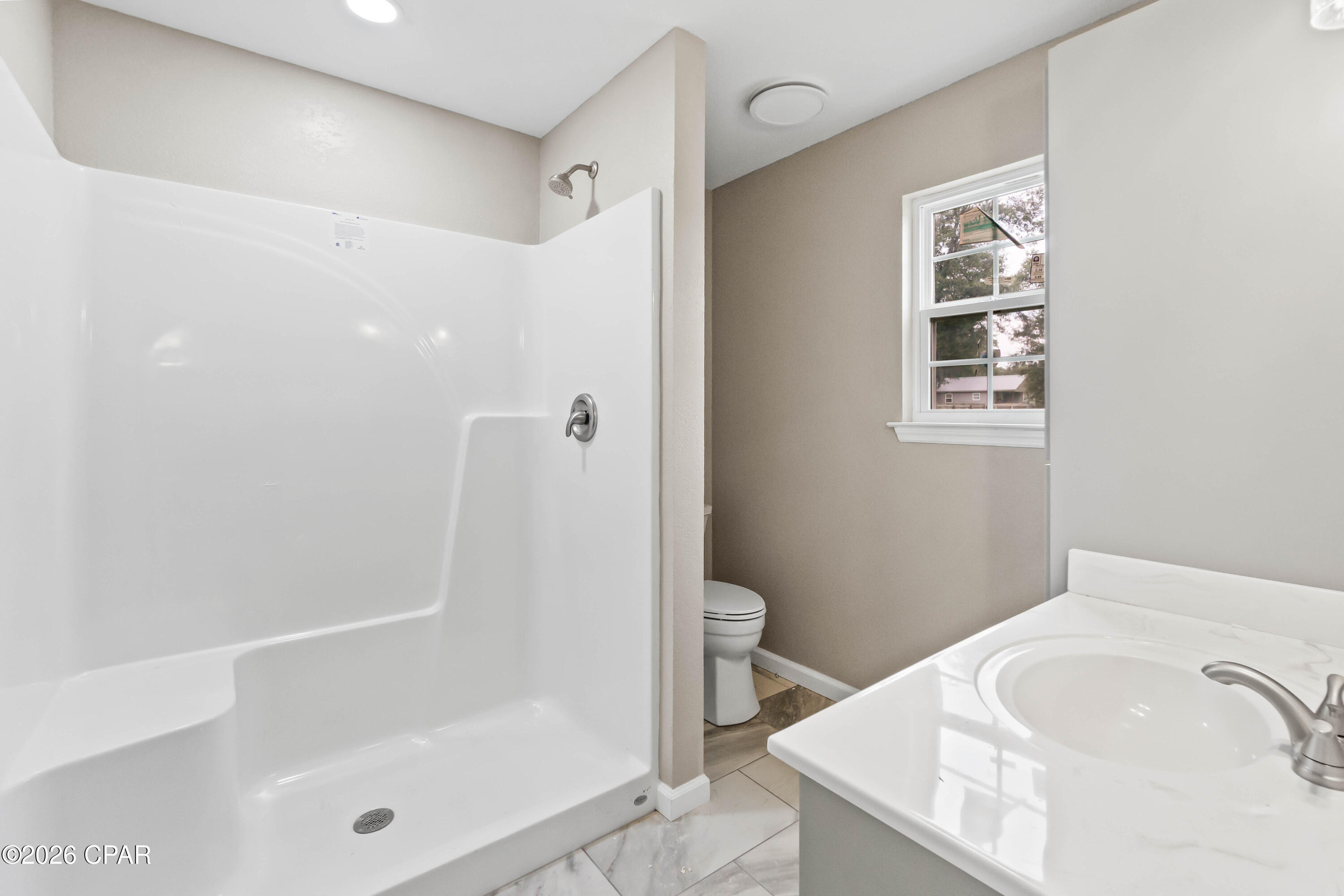 6675 Grande Oak Loop Grand Ridge, FL 32442 - Photo 13 of 21 Gallery Image 13