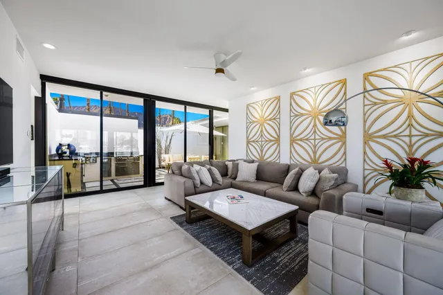 $1,275,000 | 78021 Lago Drive, La Quinta, CA 92253