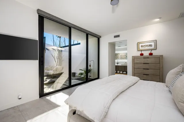 $1,275,000 | 78021 Lago Drive, La Quinta, CA 92253