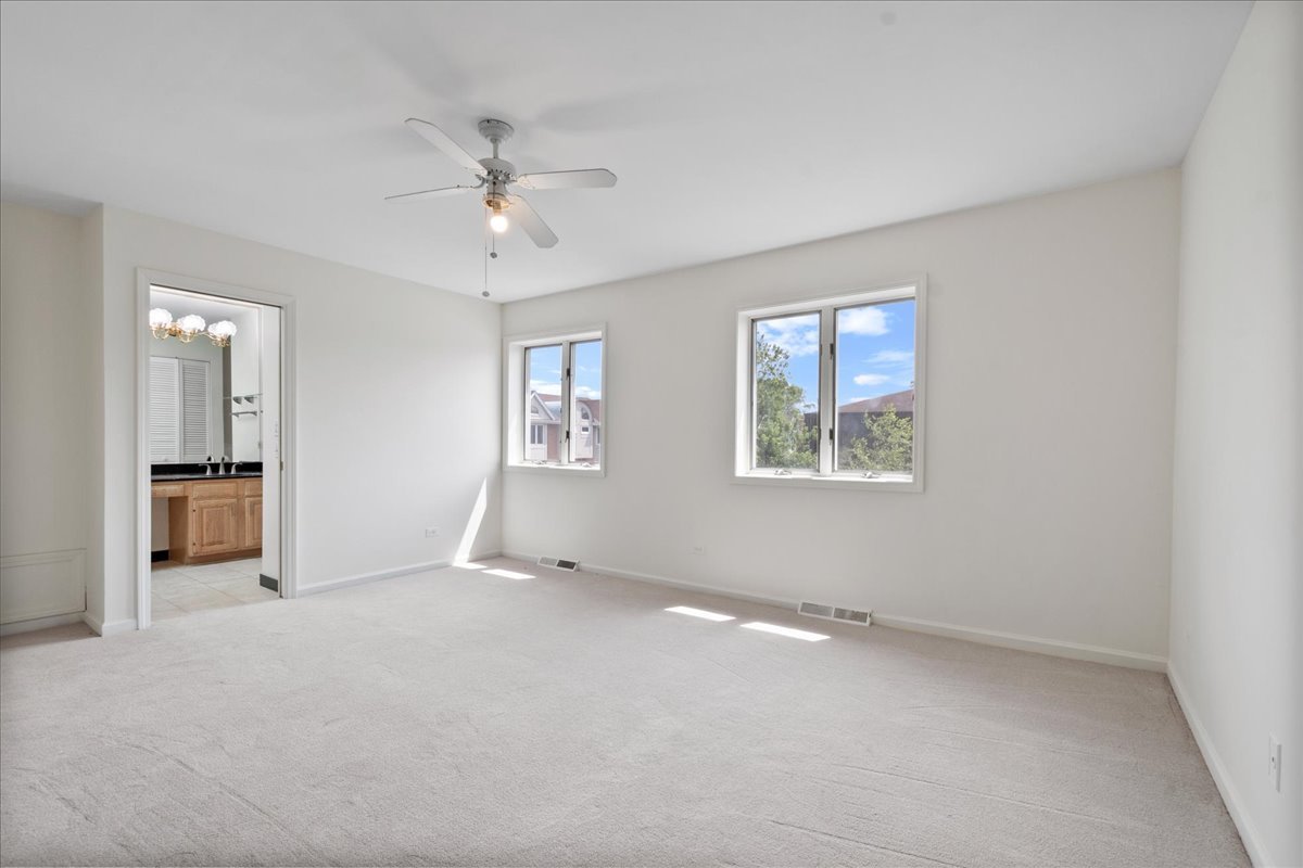 5332 Fairview Lane Skokie, IL 60077 - Photo 13 of 28