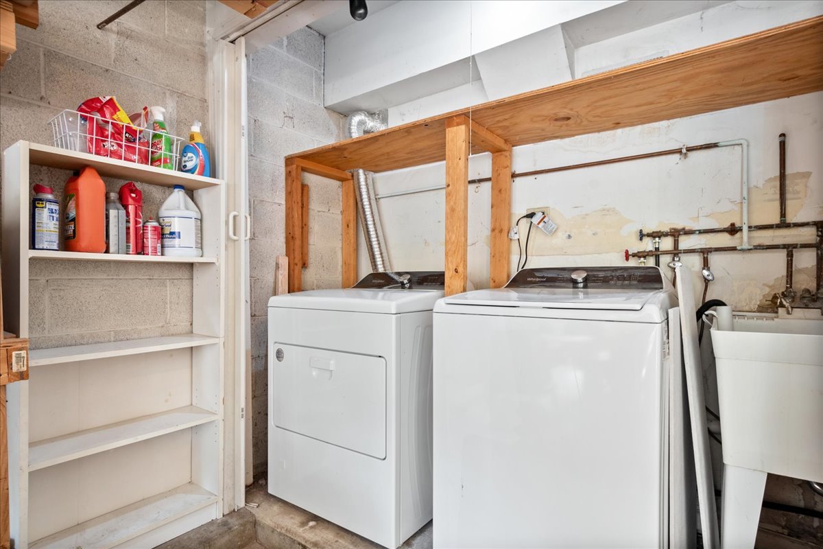 5332 Fairview Lane Skokie, IL 60077 - Photo 16 of 28