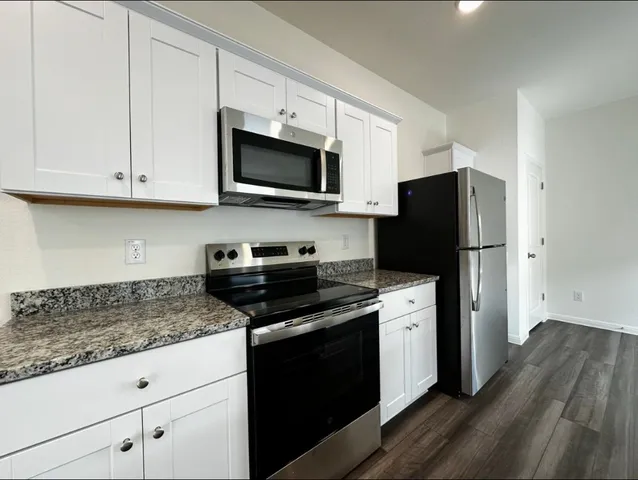 $2,000 | 16116 Viburnum Drive, Austin, TX 78725