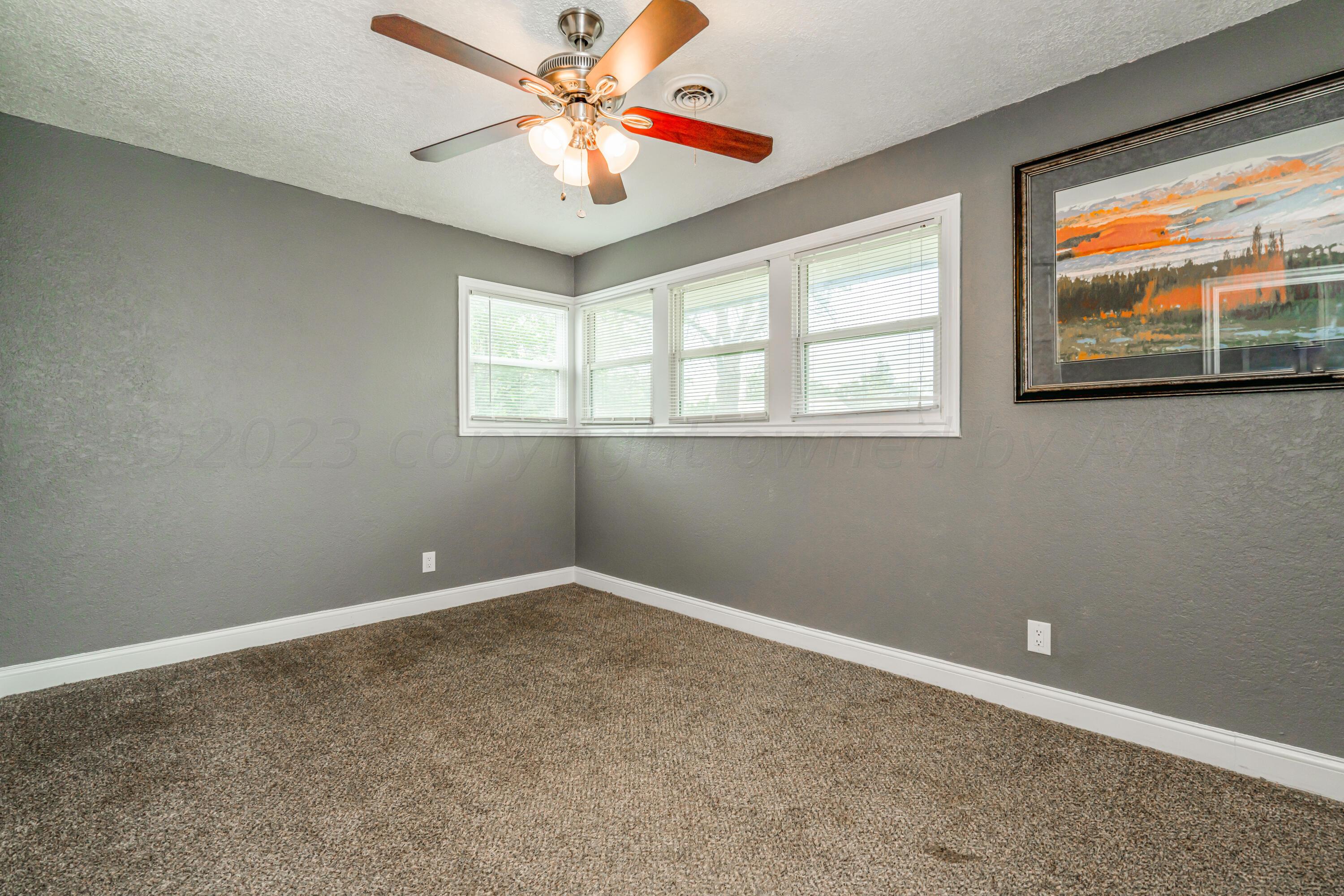 3803 South Jackson Street Amarillo, TX 79110 - Photo 17 of 23 3803 S Jackson-22 BDRM 3