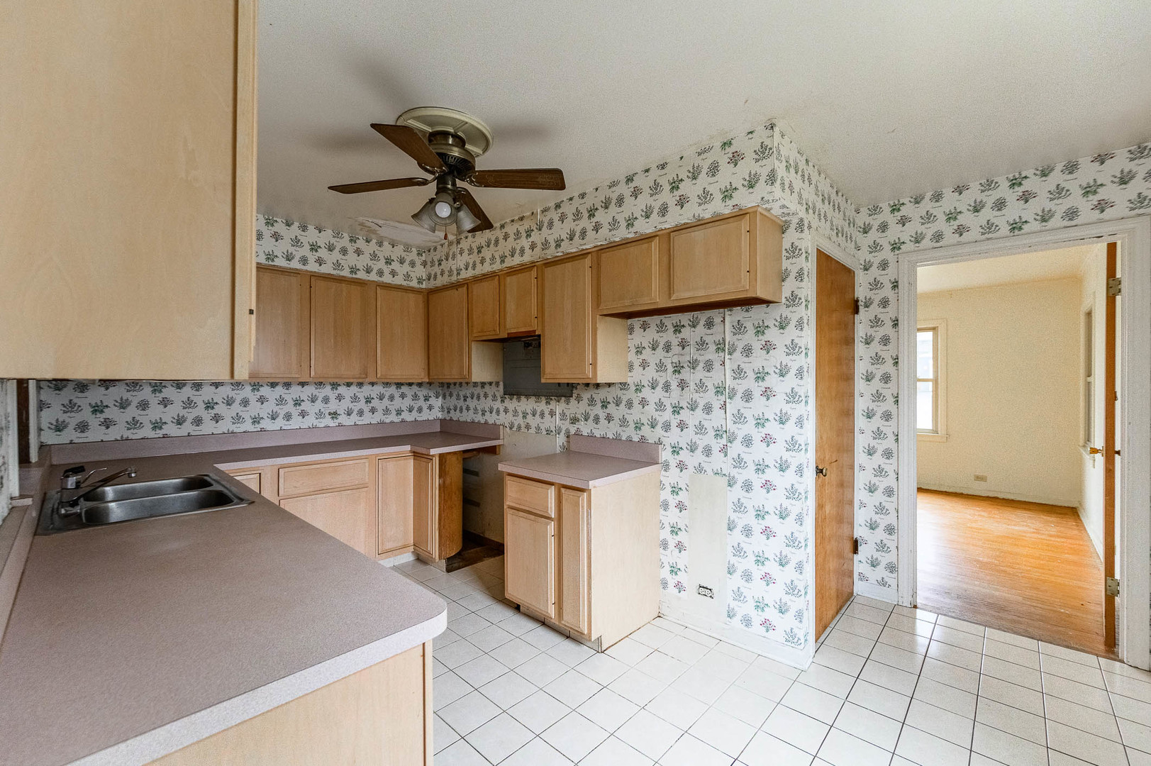 1835 Longvalley Road Glenview, IL 60025 - Photo 4 of 13