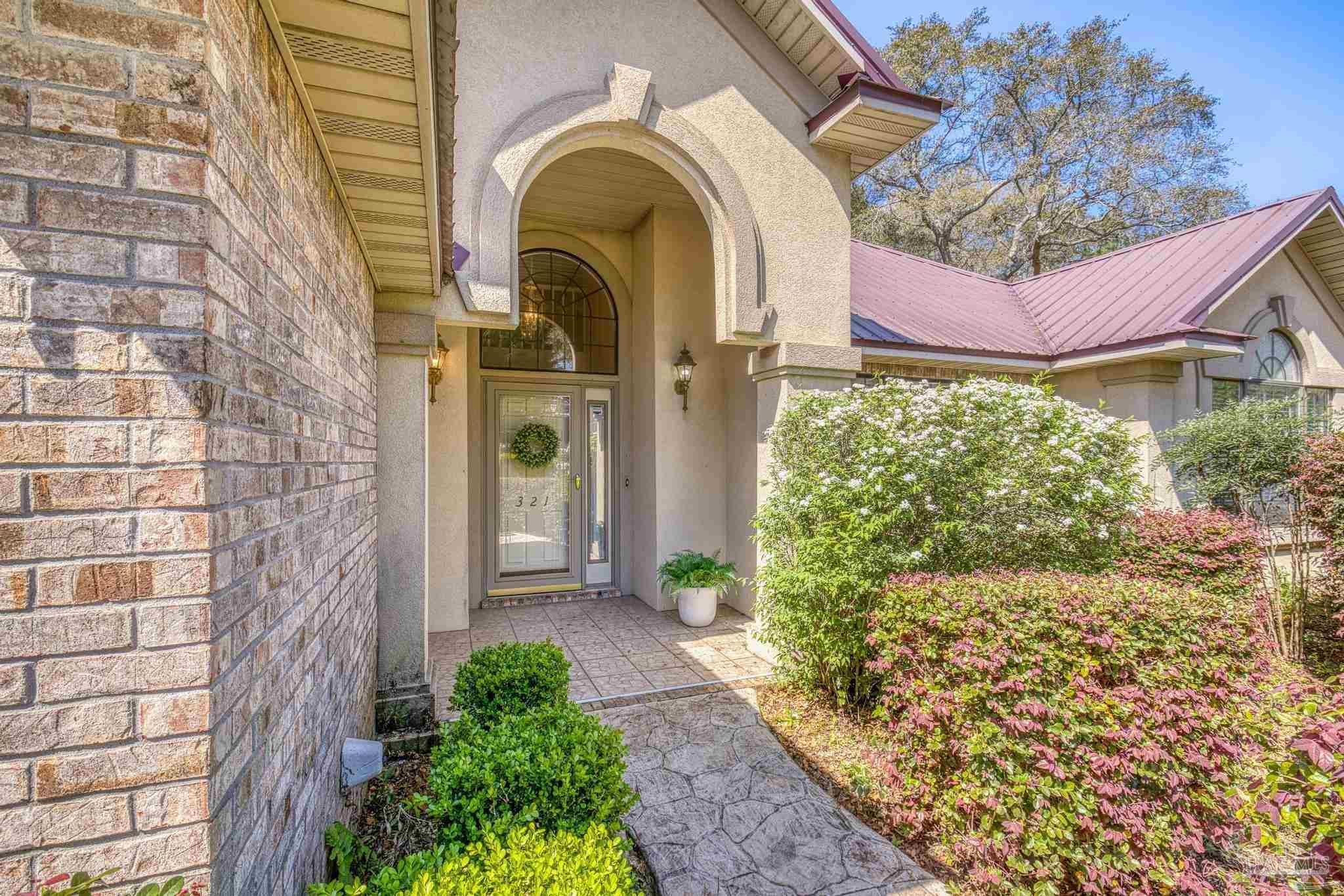 321 Skyline Circle Crestview, FL 32539 - Photo 4 of 34