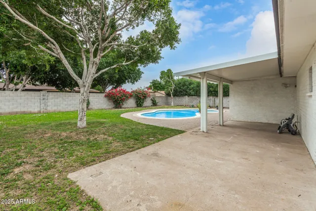 $387,500 | 3029 West Shaw Butte Drive, Phoenix, AZ 85029