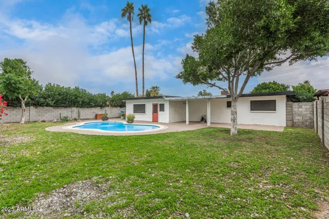 $387,500 | 3029 West Shaw Butte Drive, Phoenix, AZ 85029