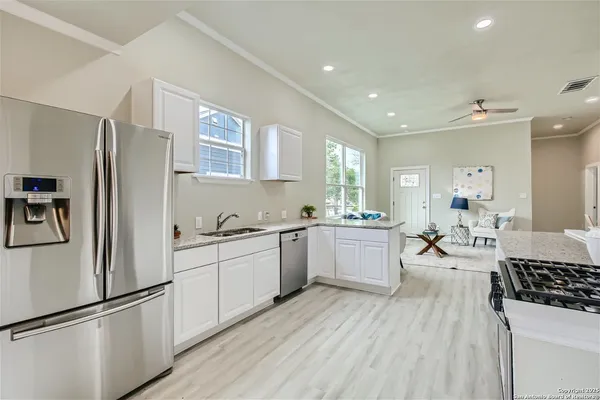 $1,700 | 517 Hicks Avenue, San Antonio, TX 78210