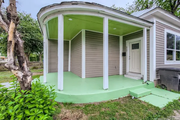 $1,700 | 517 Hicks Avenue, San Antonio, TX 78210