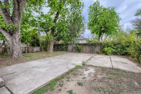 $1,700 | 517 Hicks Avenue, San Antonio, TX 78210