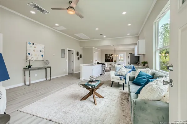 $1,700 | 517 Hicks Avenue, San Antonio, TX 78210