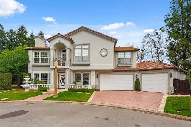 $900,000 | 2689 East Sean Avenue, Fresno, CA 93720