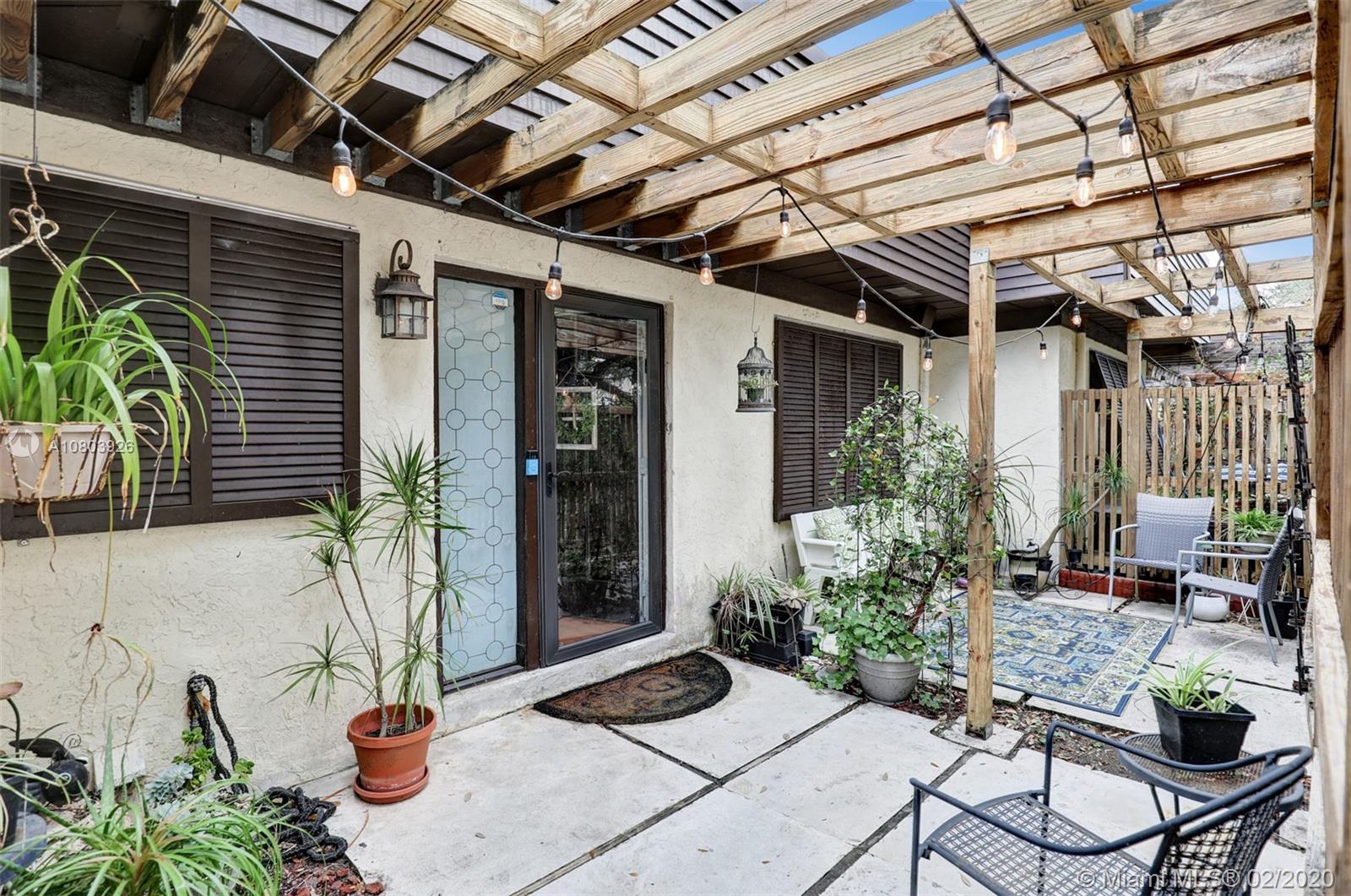 3797 Raleigh Street Hollywood, FL 33021 - Photo 3 of 30 Gallery Image 3