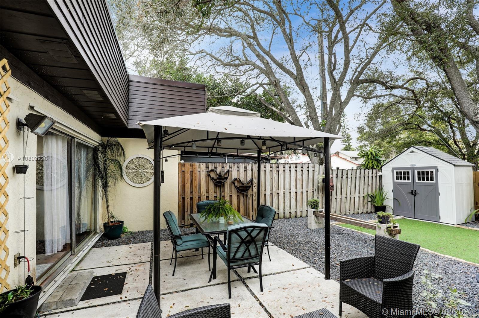 3797 Raleigh Street Hollywood, FL 33021 - Photo 5 of 30 Gallery Image 5