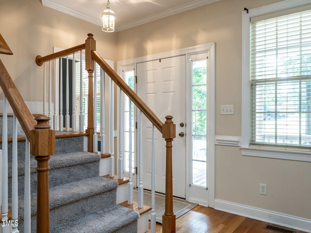 1001 Highlander Drive Raleigh, NC 27603 - Photo 5 of 35 005-1280x960-foyer