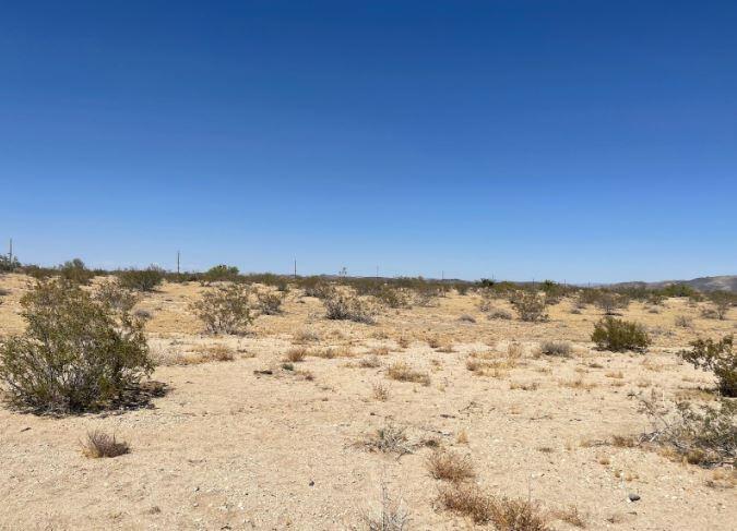 117 Border Road Joshua Tree, CA 92252 - Photo 17 of 20 117 Border 16