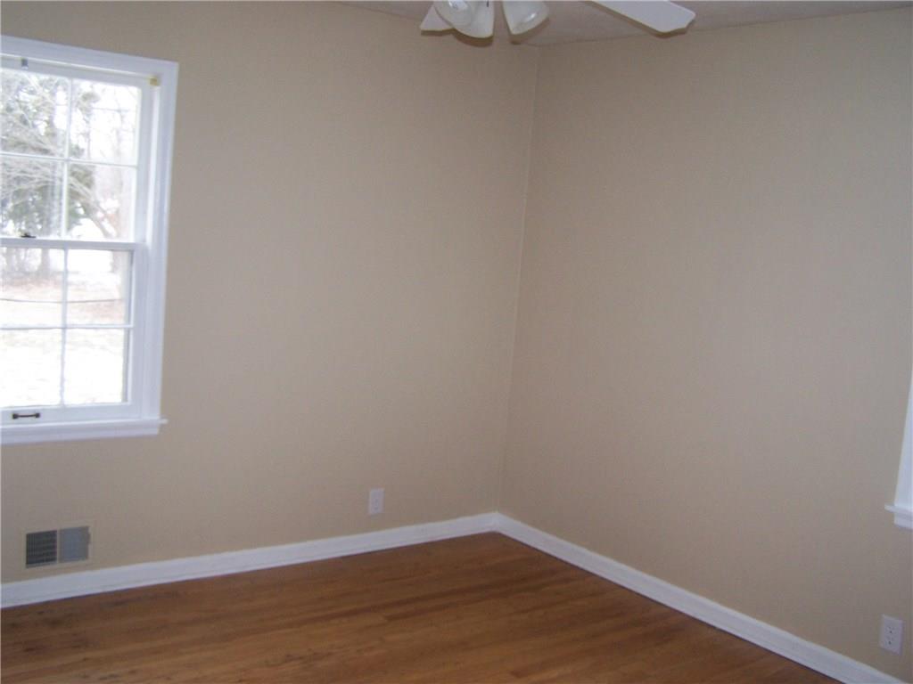 815 Longfellow Road Anderson, IN 46011 - Photo 8 of 9 Gallery Image 8