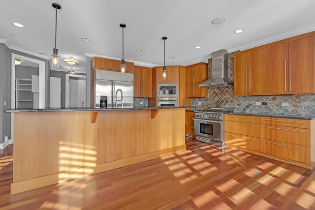 $6,500 | 7242 Greywall Court, Long Grove, IL 60060