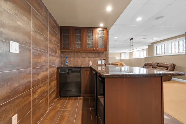 $6,500 | 7242 Greywall Court, Long Grove, IL 60060