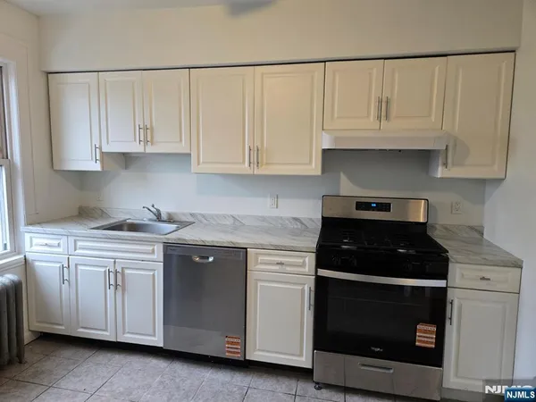 $2,600 | 508 Broad Avenue, Unit 2FL RESIDENC, Ridgefield, NJ 07657