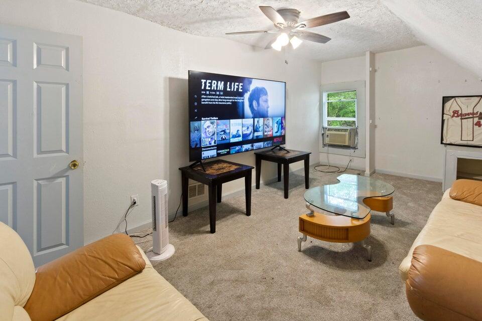 2139 North 18th Street, Unit 2139A/2141 Milwaukee, WI 53205 - Photo 25 of 25 Bedroom or LR unit 3
