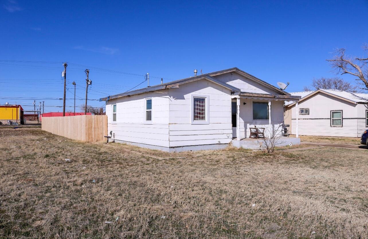 1707 East 13th Street Lubbock, TX 79403 - Photo 3 of 14 IMG_5646