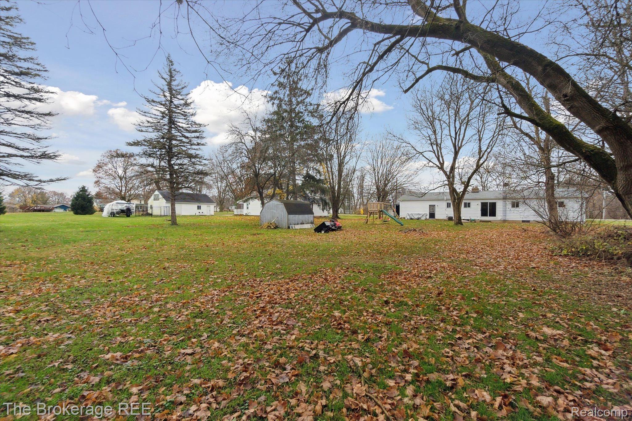 10161 East Coldwater Road Davison, MI 48423 - Photo 32 of 34 Gallery Image 32