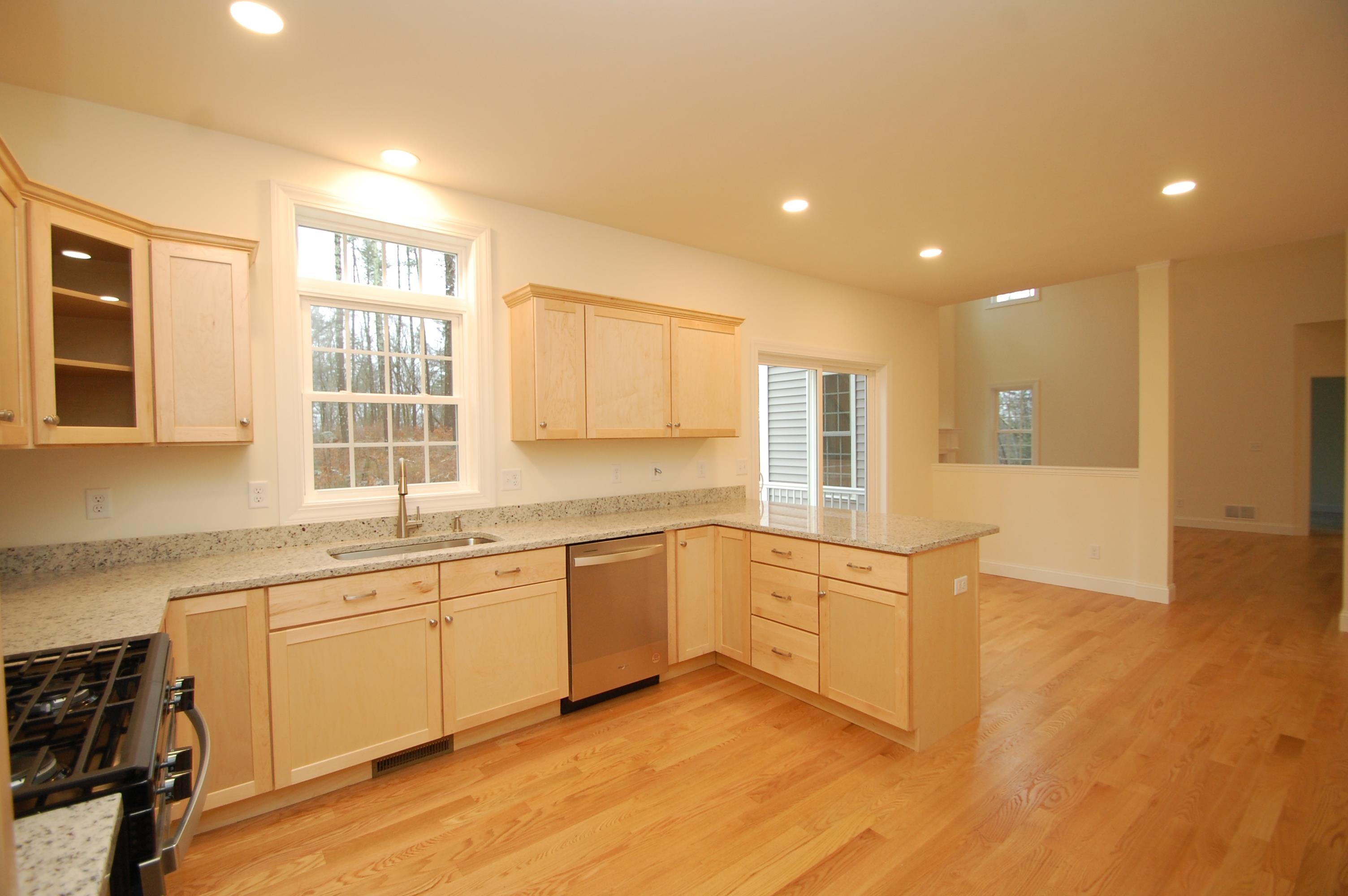 34 Bancroft Road, Unit 782 Londonderry, NH 03053 - Photo 2 of 22