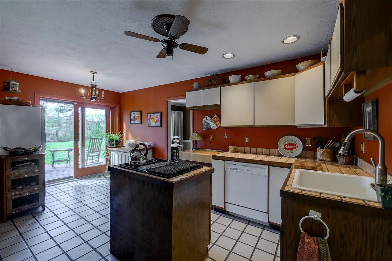 659 W Road Temple, NH 03084 - Photo 20 of 40